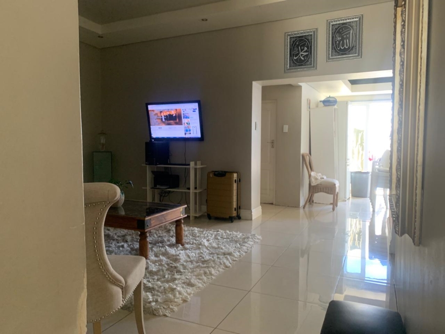 3 Bedroom Property for Sale in Woodstock Western Cape